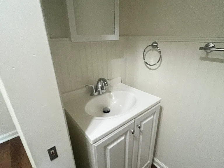 1223 S 5th St — Photo 8