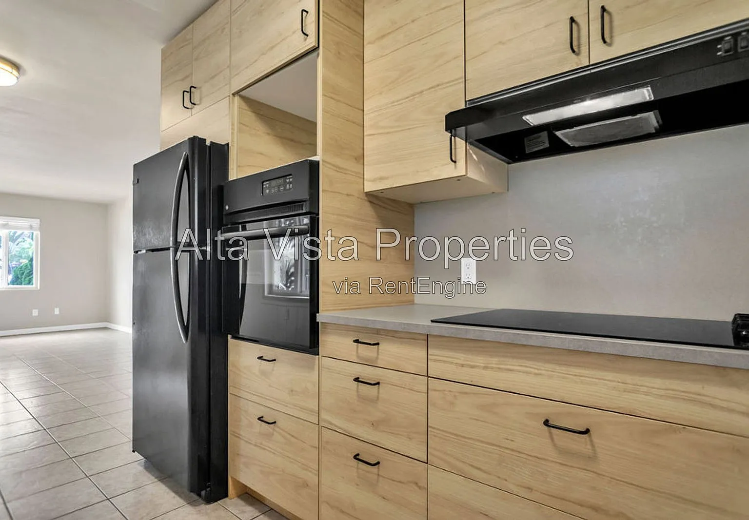 2 bed, 1.0 bath, 768 sqft, $3,995 — Photo 3