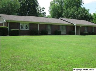 2305 Mountbrook Dr SE, Decatur, AL 35601