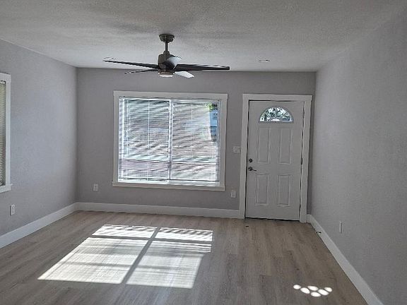 2nd image of 4011 46th St