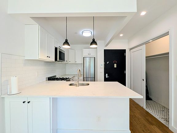 3rd image of 1229 Putnam Ave #3A