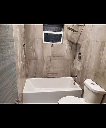 3rd image of 1161 NE 178th Ter