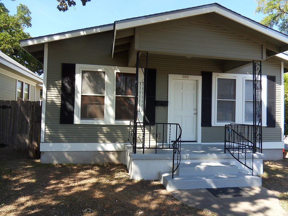 1st image of 606 W 31 And A Half St