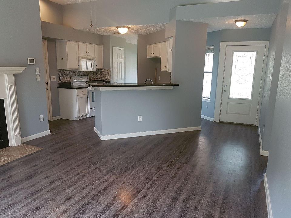 Living room / Kitchen