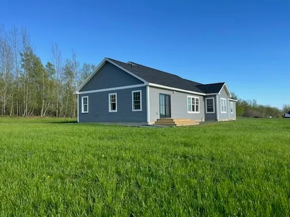 87 Yorktown Road, Albion, ME 04910