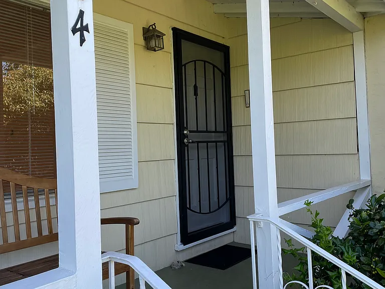 Aragon Dr — Photo 3