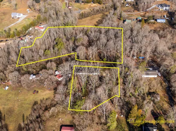 2 Donald Ln, Clinton, TN 37716
