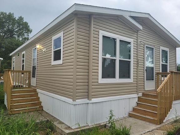 2nd image of 255 Bunting Ln #255