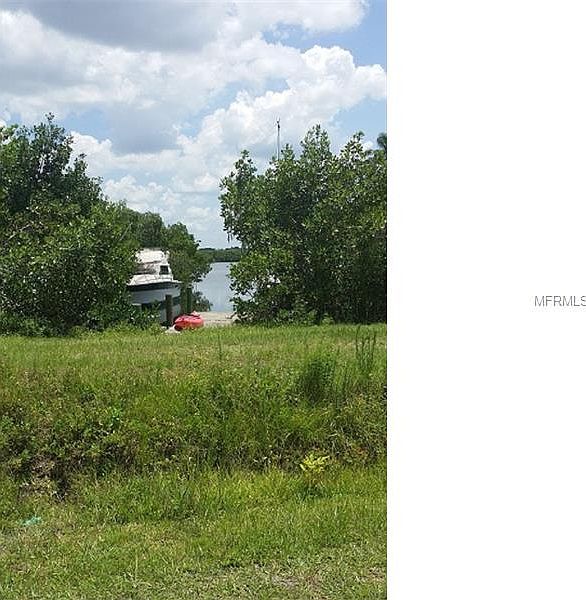 2nd image of 3200 W Shell Point Rd