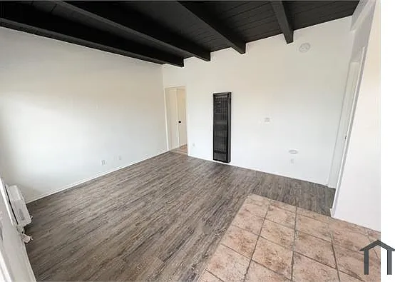 2 bed, 1000 sqft, $2,800 — Photo 2
