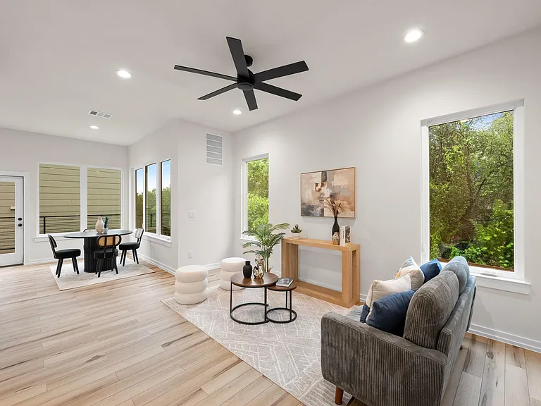 2309 Montopolis Dr #7 — Photo 4