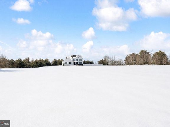 3rd image of 481 Harvest Ln
