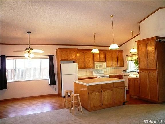 2nd image of 108 Blue Canyon Way