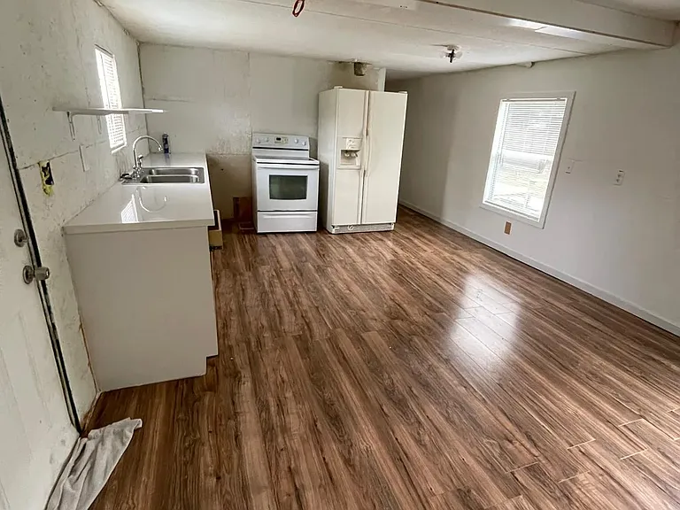 6146 Mangrove Dr — Photo 8