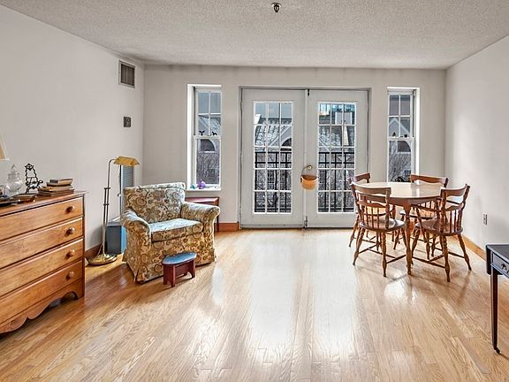 5th image of 11 Church St Unit 212
