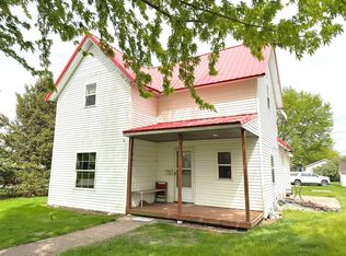 1702 Grand Ave, Emmetsburg, IA 50536