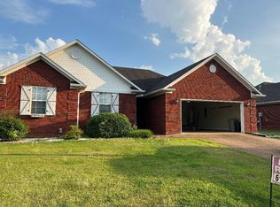 318 Reed Cir, Medina, TN 38355