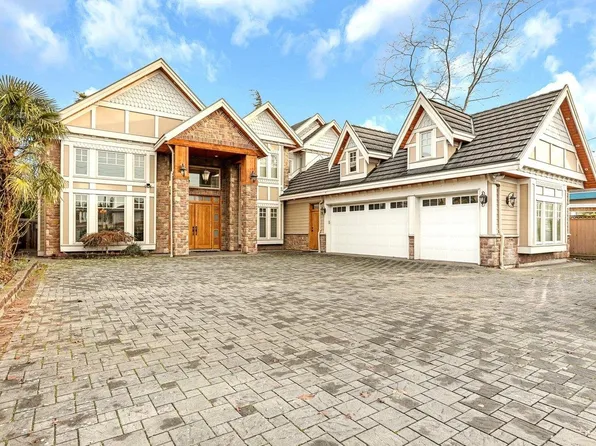 8260 Gilbert Rd, Richmond, BC V7C 3W7