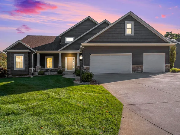 22234 Red Rock Way, South Bend, IN 46628