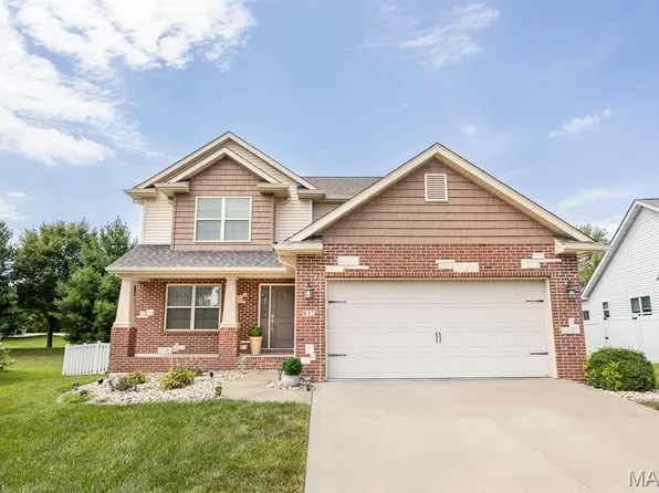 832 Bridgeway Dr, O Fallon, IL 62269