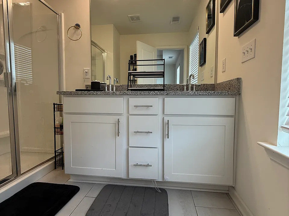 963 Society Cir SW