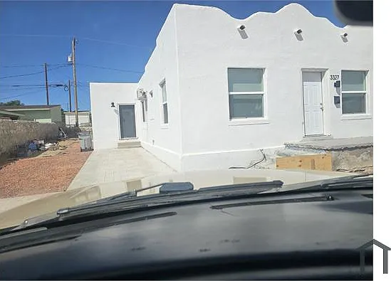 2 bed, 800 sqft, $1,300 — Photo 4