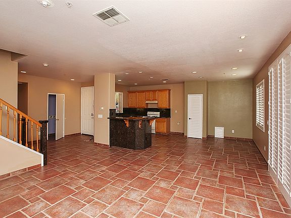 5th image of 16315 Medinah St