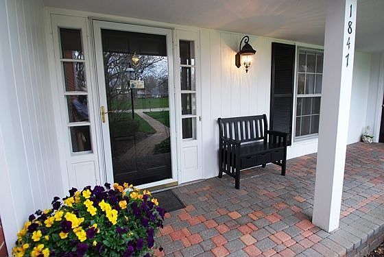 2nd image of 1847 Bowling Green Dr