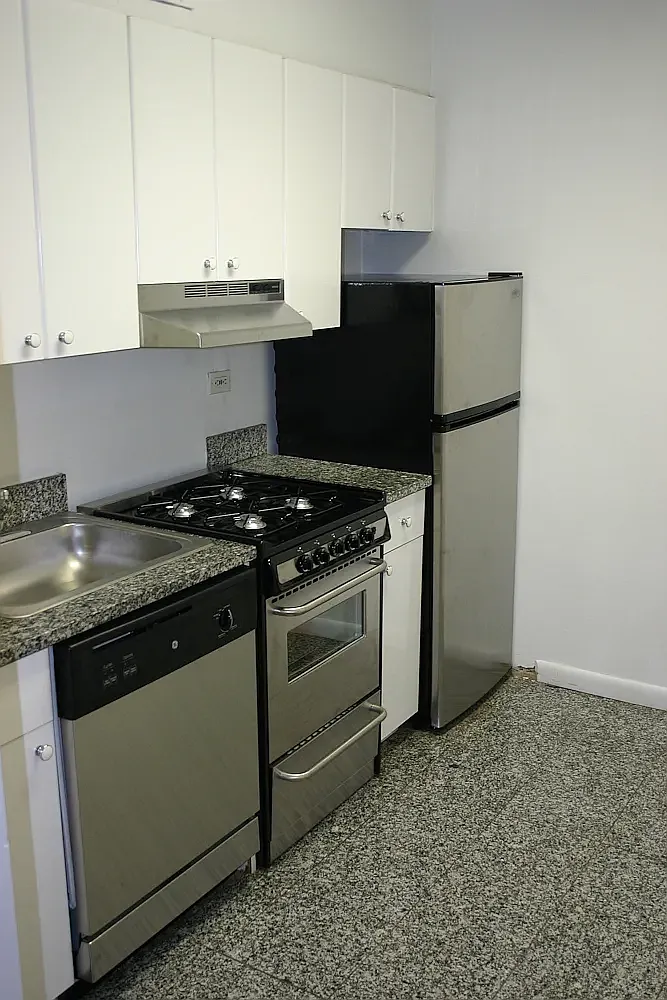330 E. 46th Street — Photo 2