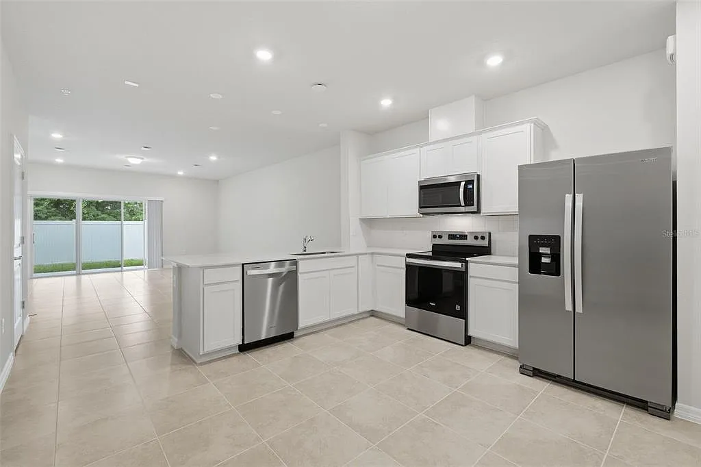 3 bed, 2.5 bath, 1750 sqft, $2,650 — Photo 4