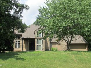 1 Forest Edge Ct, Galena, IL 61036