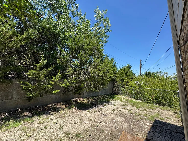 907 N 7th St — Photo 53