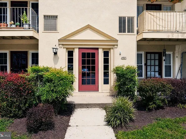 5901 Kingsford Rd #442, Northfield, VA 22152