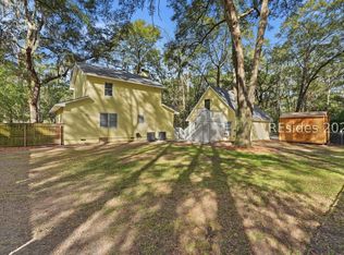 8 Meridith Ln, Beaufort, SC 29907
