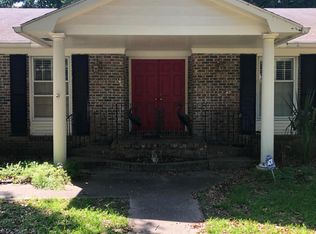 606 Pelzer Dr, Mount Pleasant, SC 29464