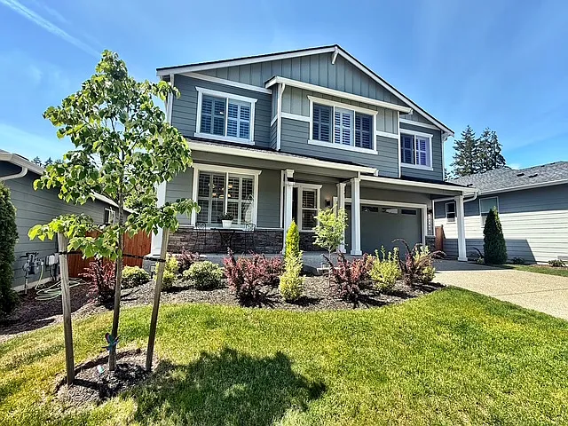 22109 Jameson Ave NW — Photo 1