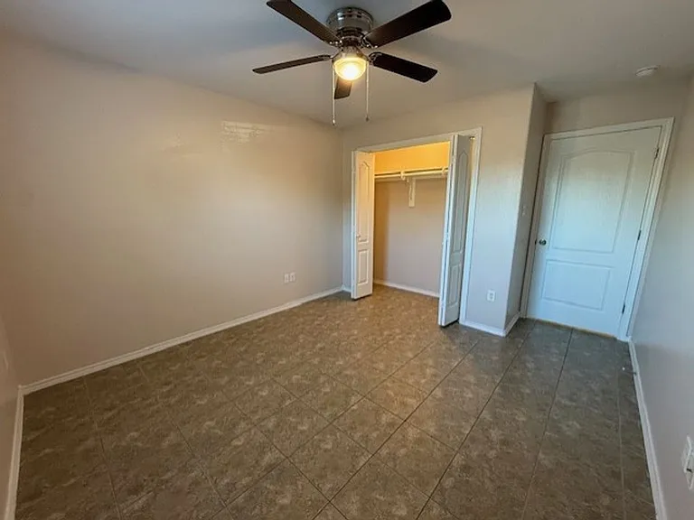 2521 La Parra Ln — Photo 9