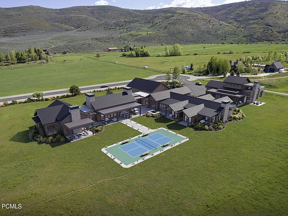2nd image of 2225 E Elk Meadow Cir