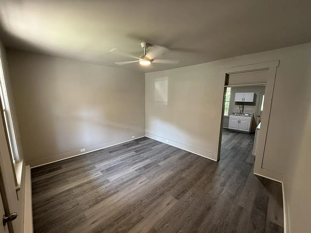 2 bed, 1.0 bath, $795 — Photo 2