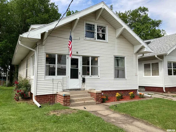 751 Mulberry St, Galesburg, IL 61401