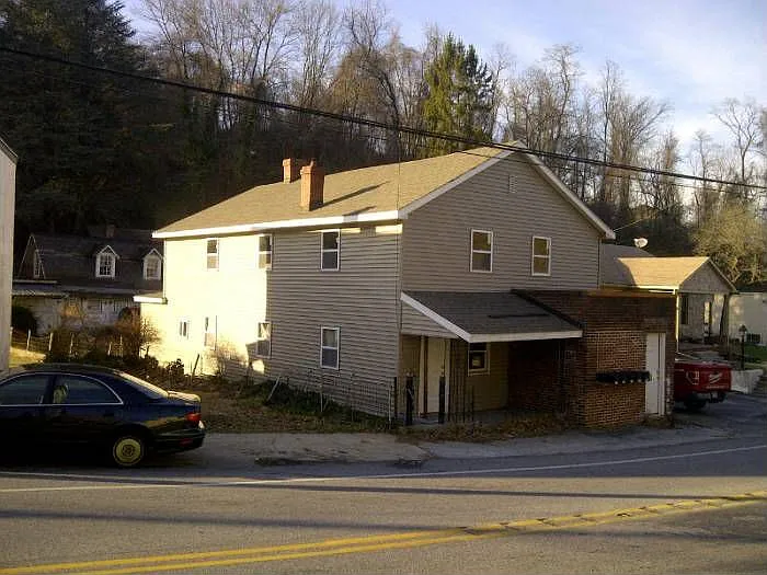 350 Strode Ave photo 1