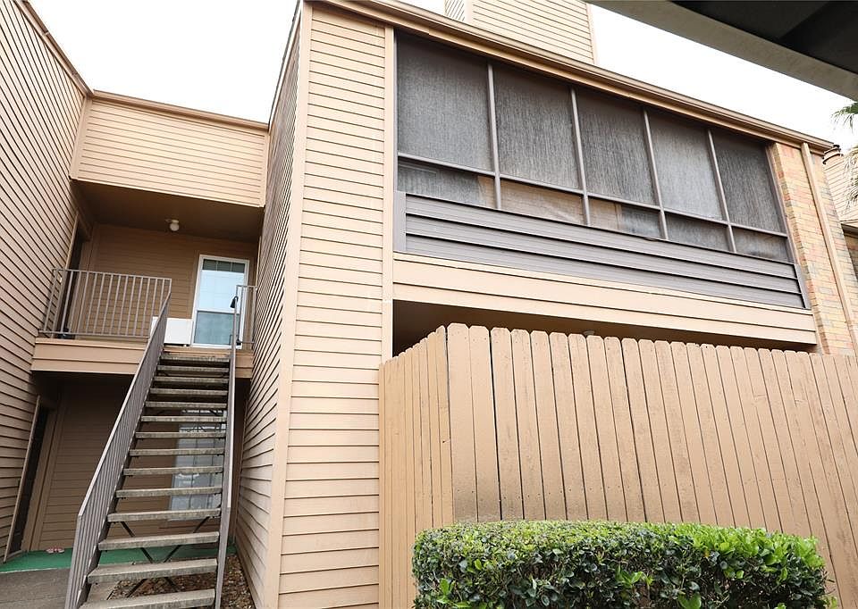 1st image of 10555 Turtlewood Ct Unit 2909