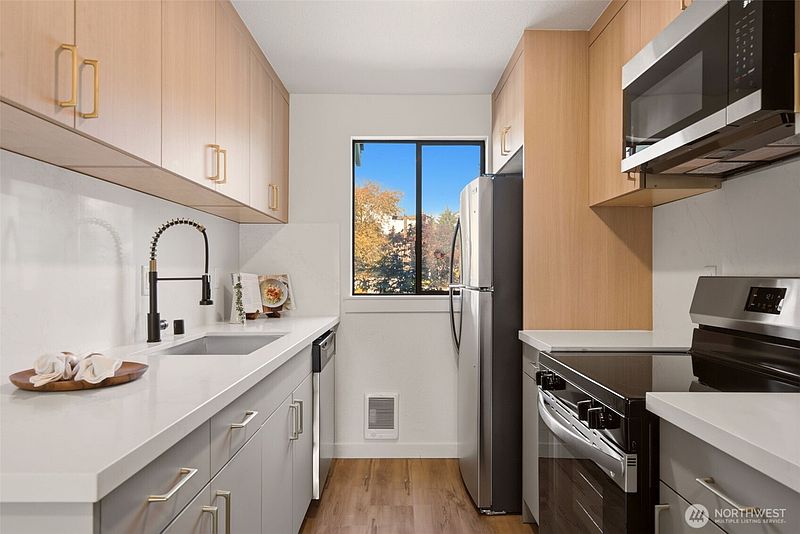 4th image of 1725 SW 318th Place #49A