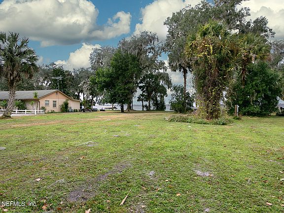 5th image of 306 Moonstone Dr E