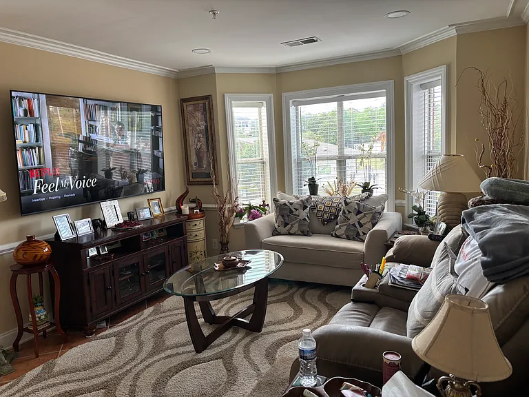 900 Taylor St #207 — Photo 6