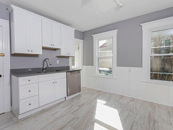 4th image of 172 Morehouse St Floor 2