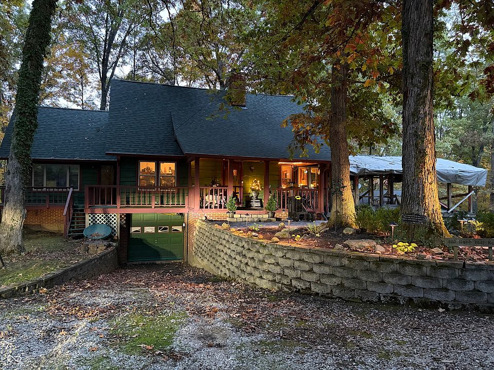 2nd image of 400 Robb Hill Rd