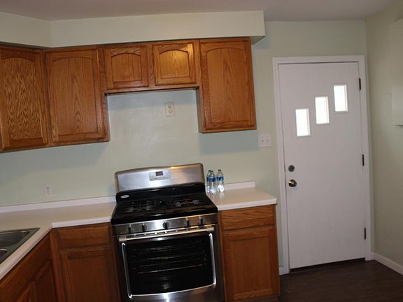 5th image of 3021 S 21st Ct