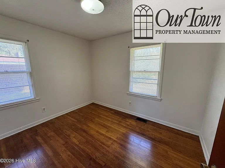 5100 White Oak Loop — Photo 13