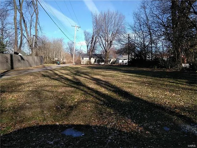 1605 Courtney Blvd photo 1